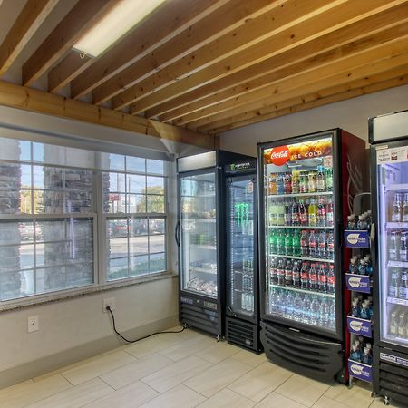 Holiday Inn Express Hotel & Suites Milwaukee Airport By Ihg Dış mekan fotoğraf