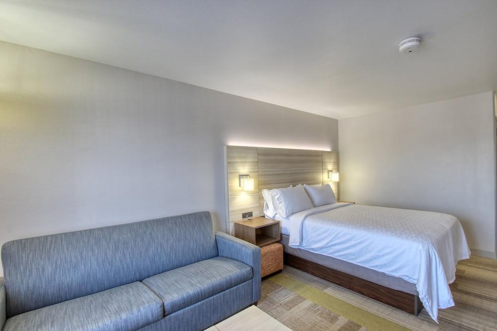 Holiday Inn Express Hotel & Suites Milwaukee Airport By Ihg Dış mekan fotoğraf
