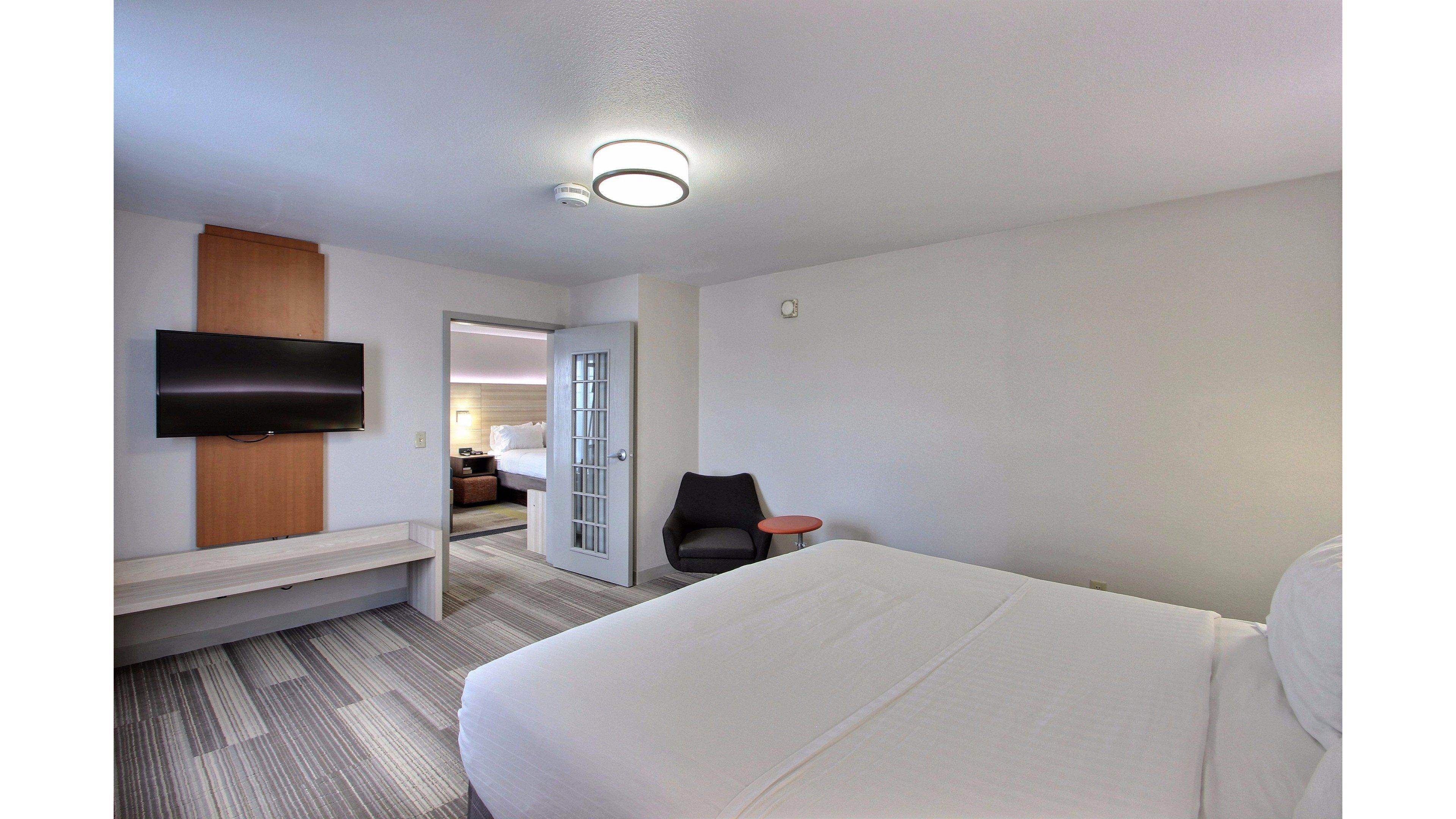 Holiday Inn Express Hotel & Suites Milwaukee Airport By Ihg Dış mekan fotoğraf