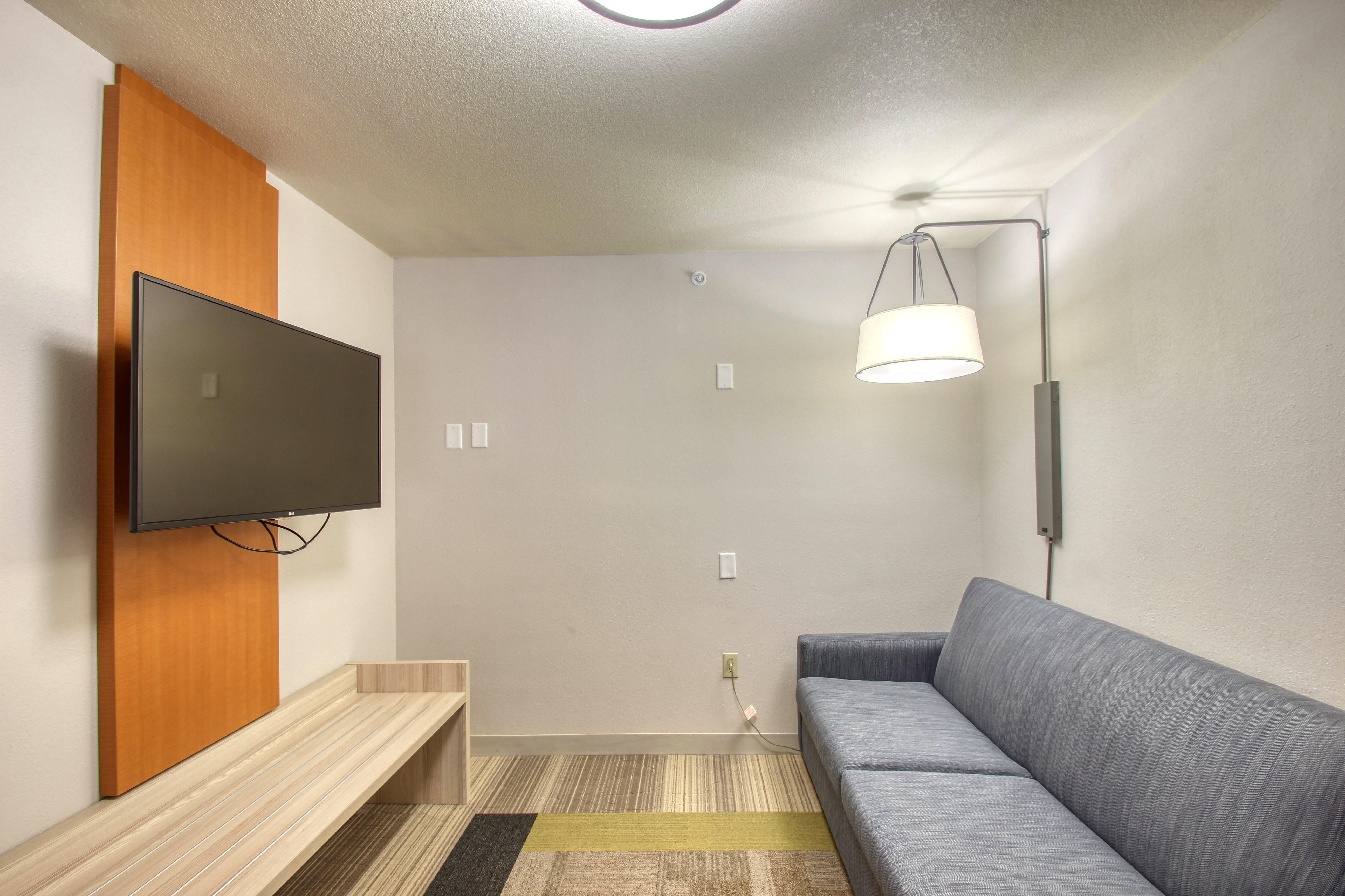 Holiday Inn Express Hotel & Suites Milwaukee Airport By Ihg Dış mekan fotoğraf