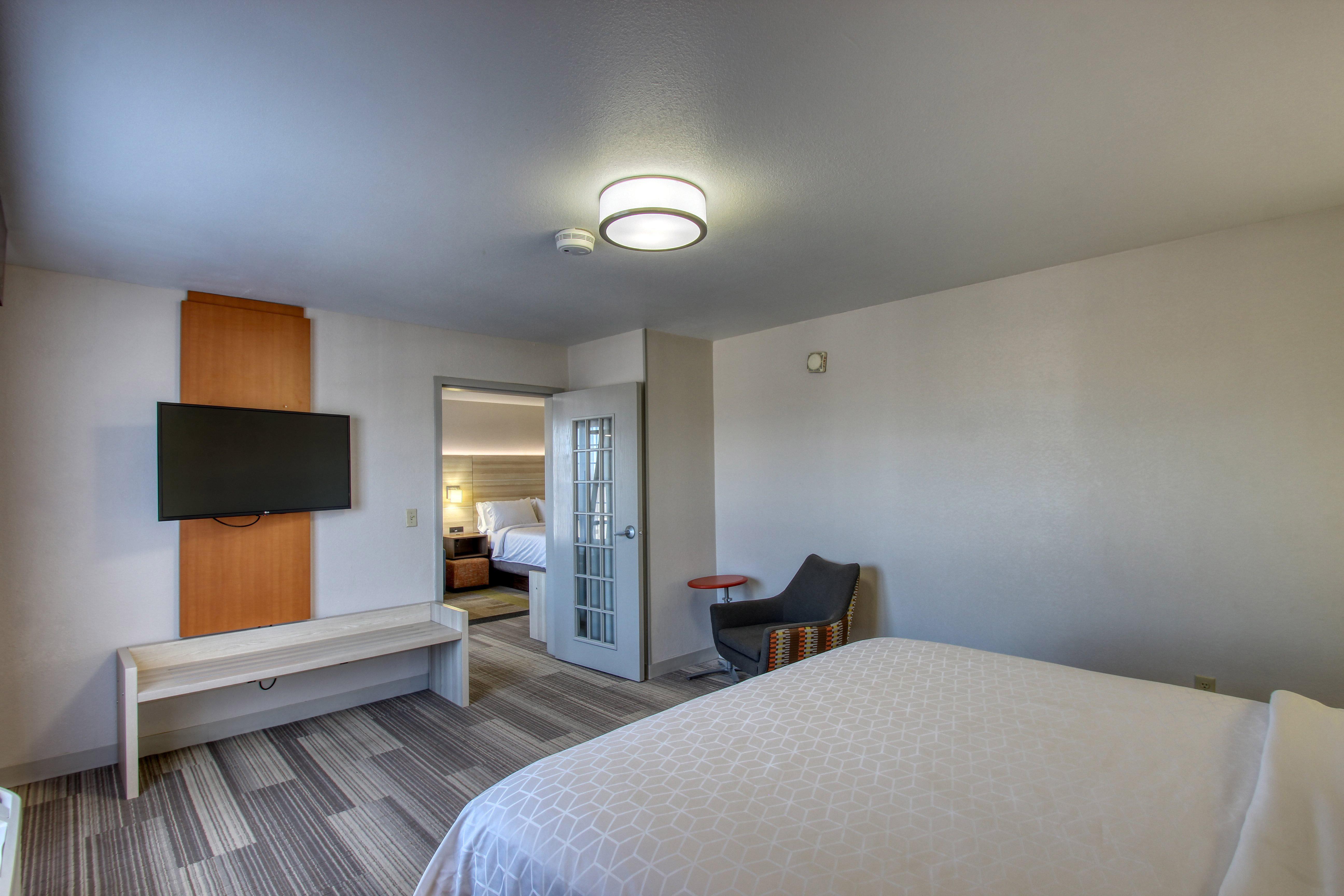 Holiday Inn Express Hotel & Suites Milwaukee Airport By Ihg Dış mekan fotoğraf