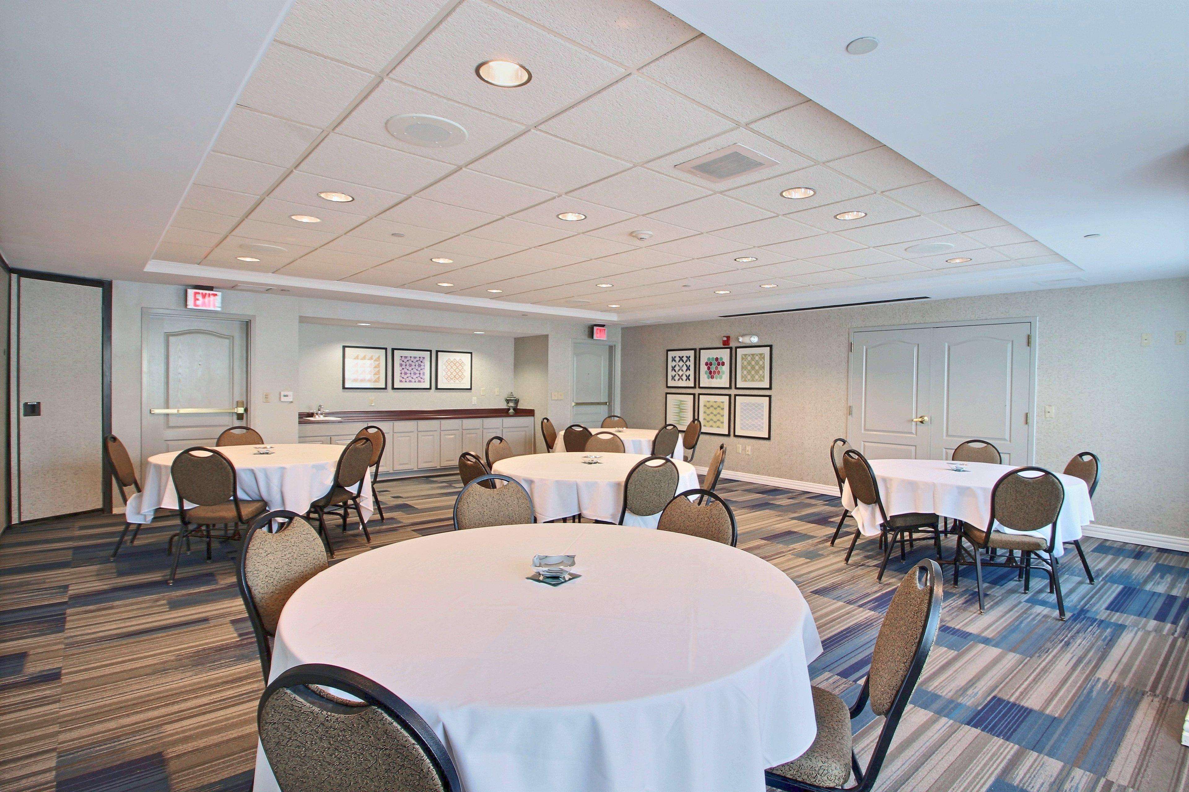 Holiday Inn Express Hotel & Suites Milwaukee Airport By Ihg Dış mekan fotoğraf